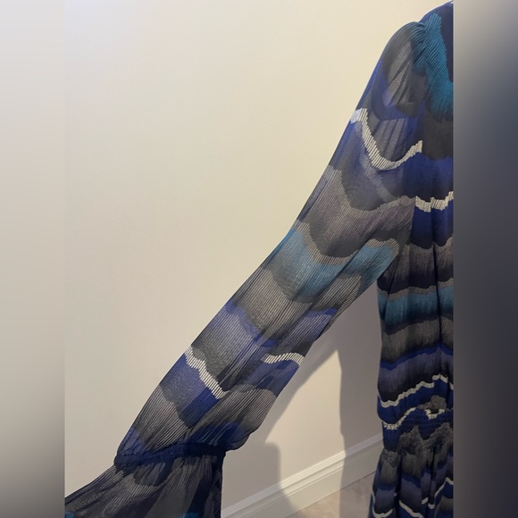 Diane vonFurstenburg, size 6, patterned dress - Picture 6 of 6